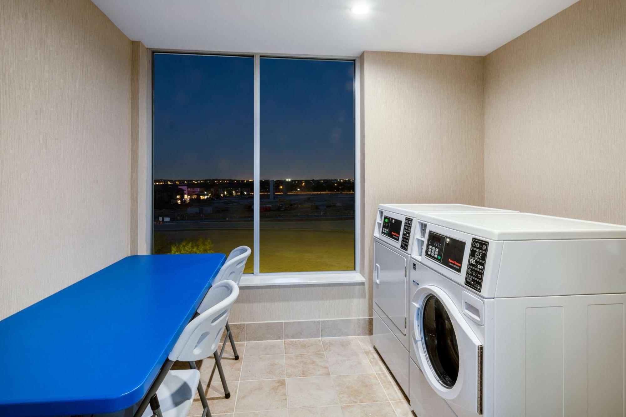 Hyatt Place Fort Worth-Alliance Town Center Esterno foto